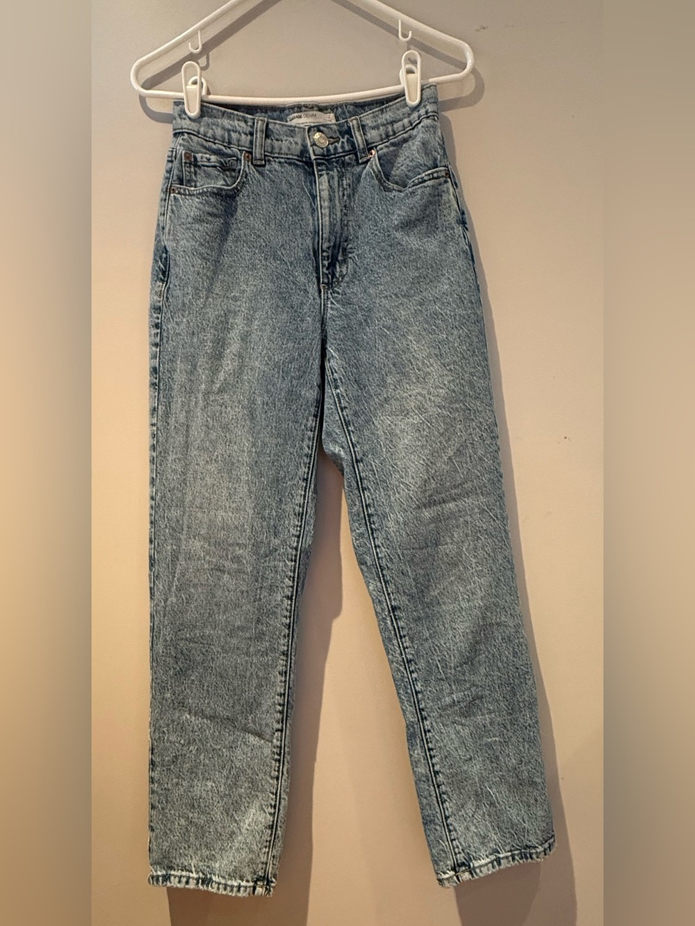 Garage Women's Straight Leg Jeans in Light Wash Blue